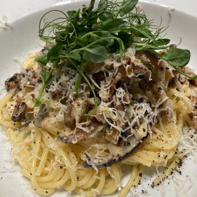Pastasås med baconstrimlor_kvadrat